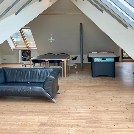 4 Bedroom Front In *