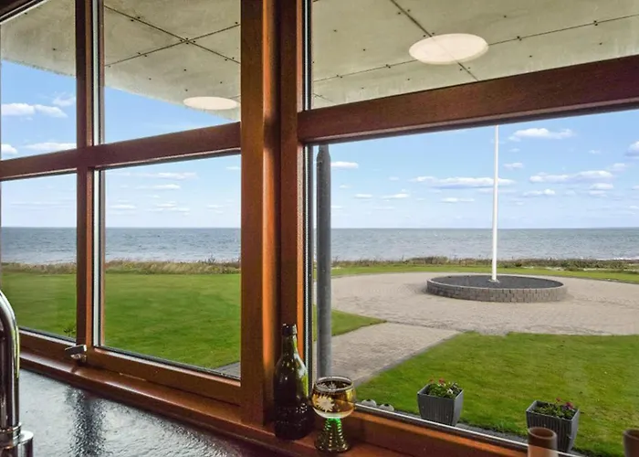 4 Bedroom Front In