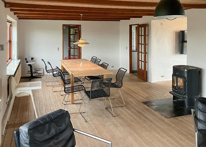4 Bedroom Front In