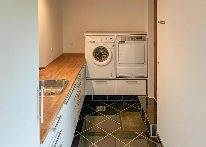 4 Bedroom Front In * Vinderup